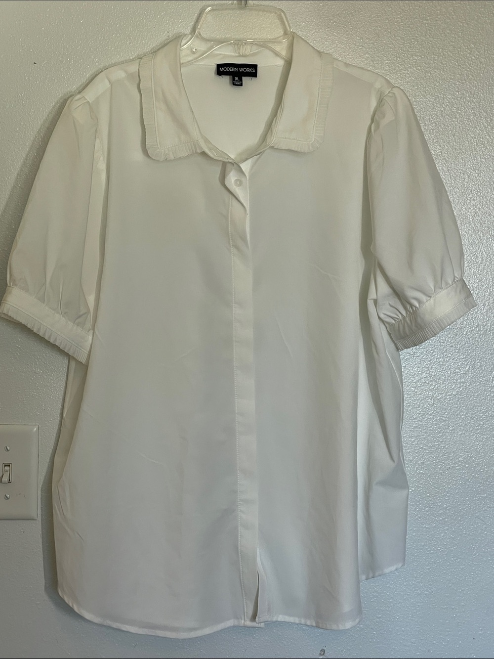 Modern Works White Short-Sleeve Collared Blouse